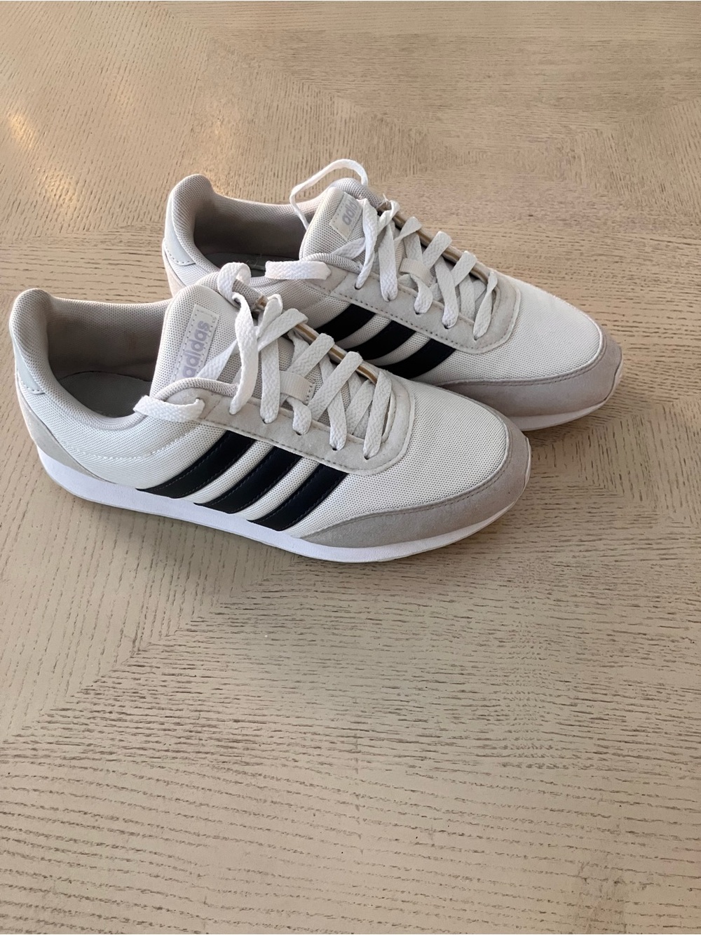 adidas Women's V Racer 2.0 White Sneakers with Black Stripes Size 7